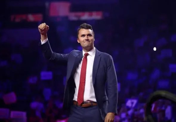 チャーリー・カークによる対イラン軍事介入反対論：新右翼外交における「アメリカ・ファースト」の再定義と抑止の力学