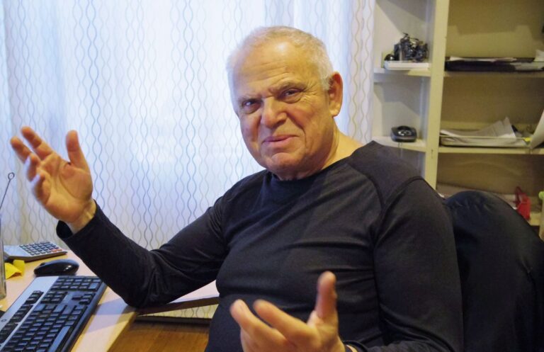 エドワード・ルトワックの「中国自壊」理論：戦略的パラドックスと地政経済的孤立に関する包括的分析